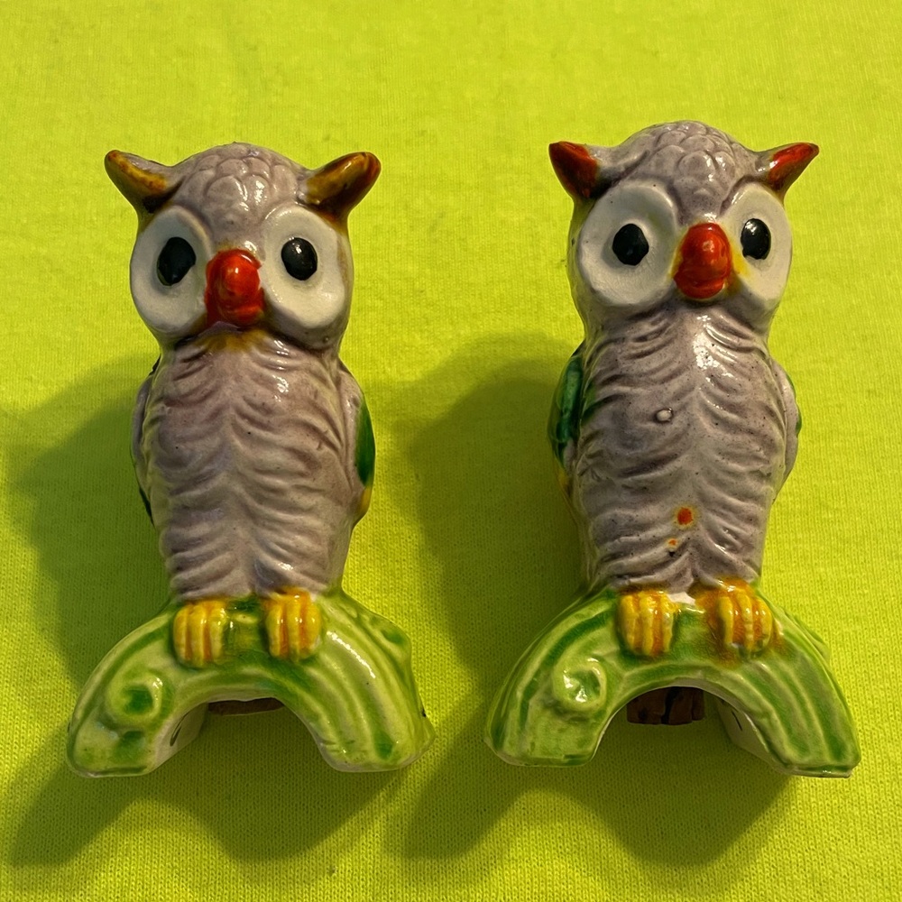 Vintage Set of Owl Salt & Pepper shakers. Made in Japan.